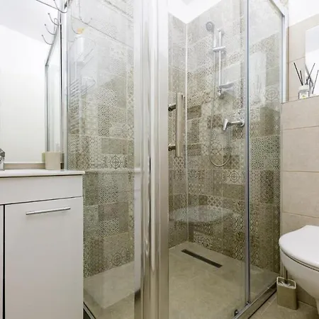 Joy Ultracentral Chic *