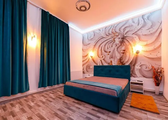 Joy Ultracentral Chic *